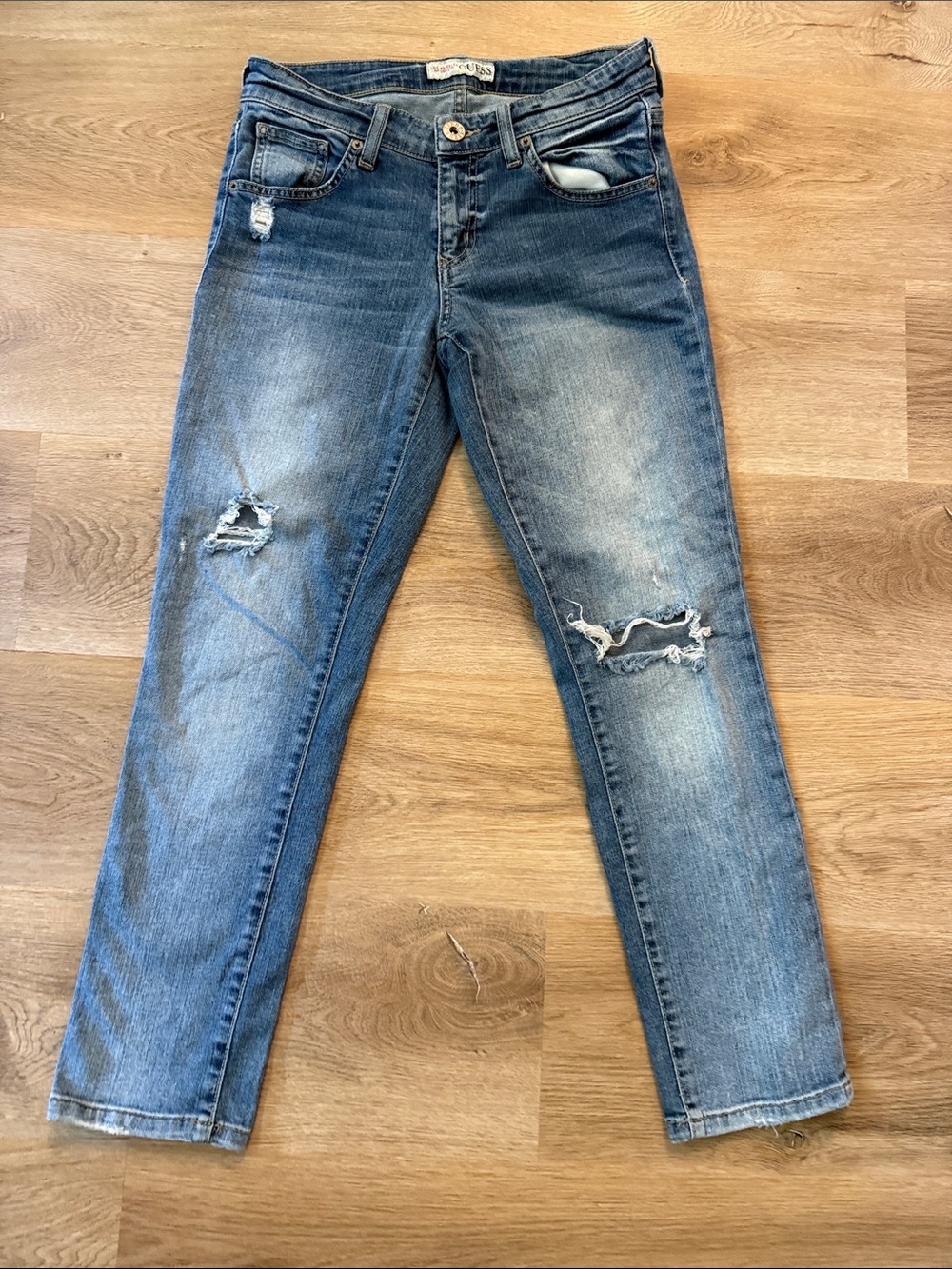 Guess Women’s Skinny Distressed Jeans - light blue – size 25